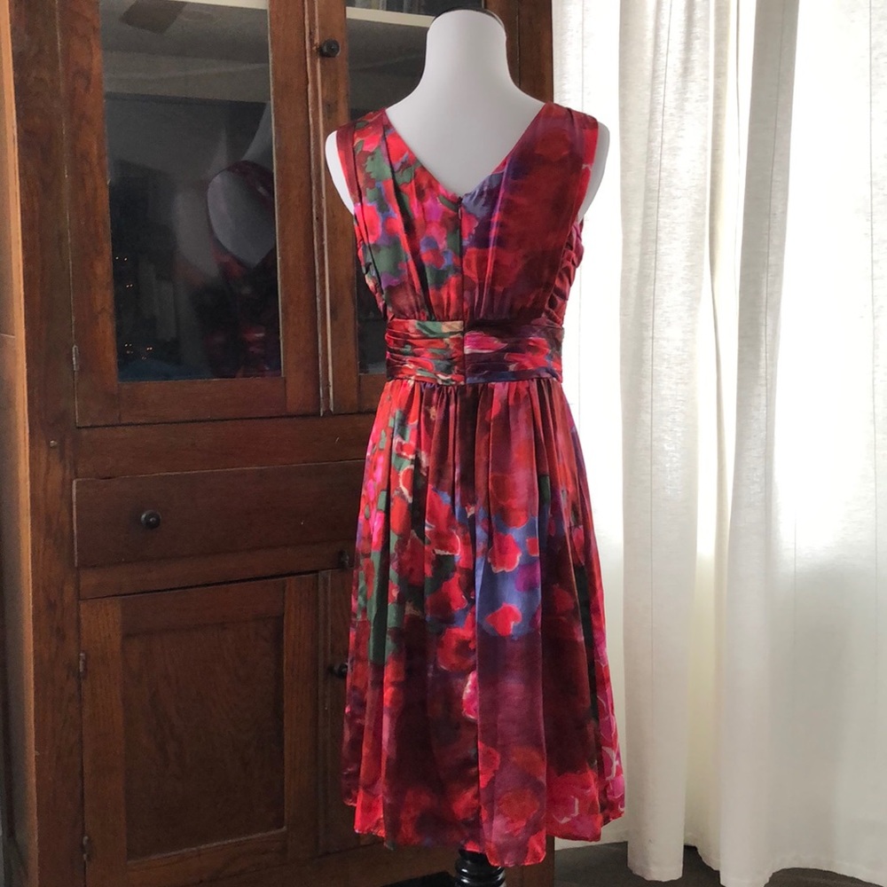 Banana Republic Red Print Silk Dress, Size 4 - Picture 4 of 8